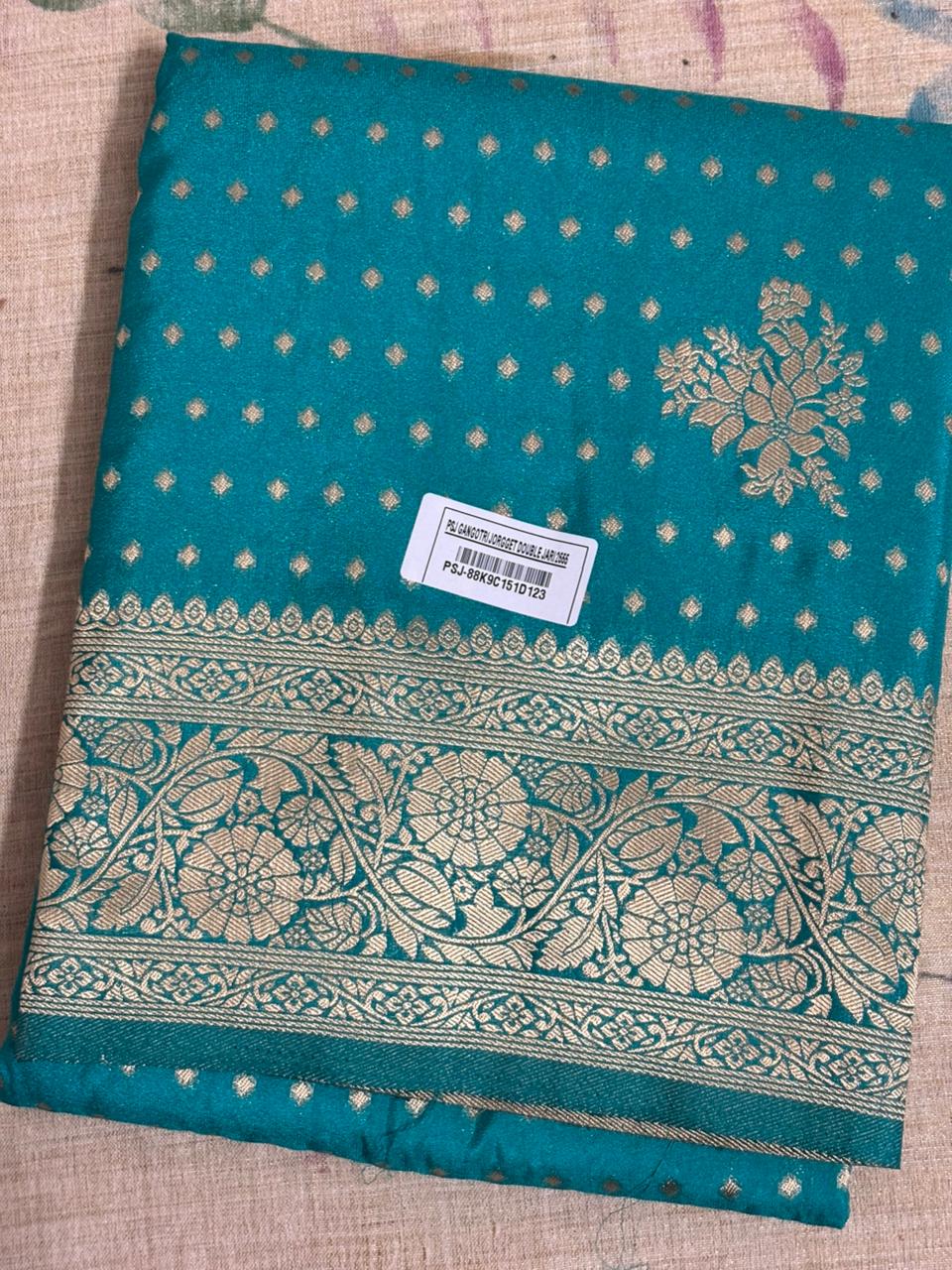 PREMIUM TRENDY CRAPE GEORGETTE SAREE - Image 3
