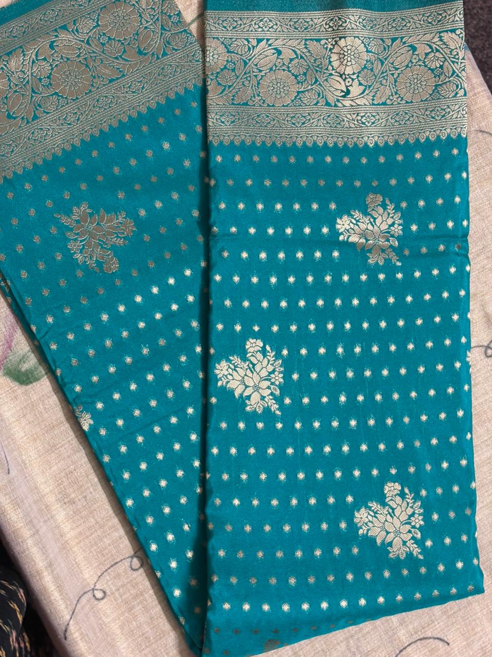 PREMIUM TRENDY CRAPE GEORGETTE SAREE